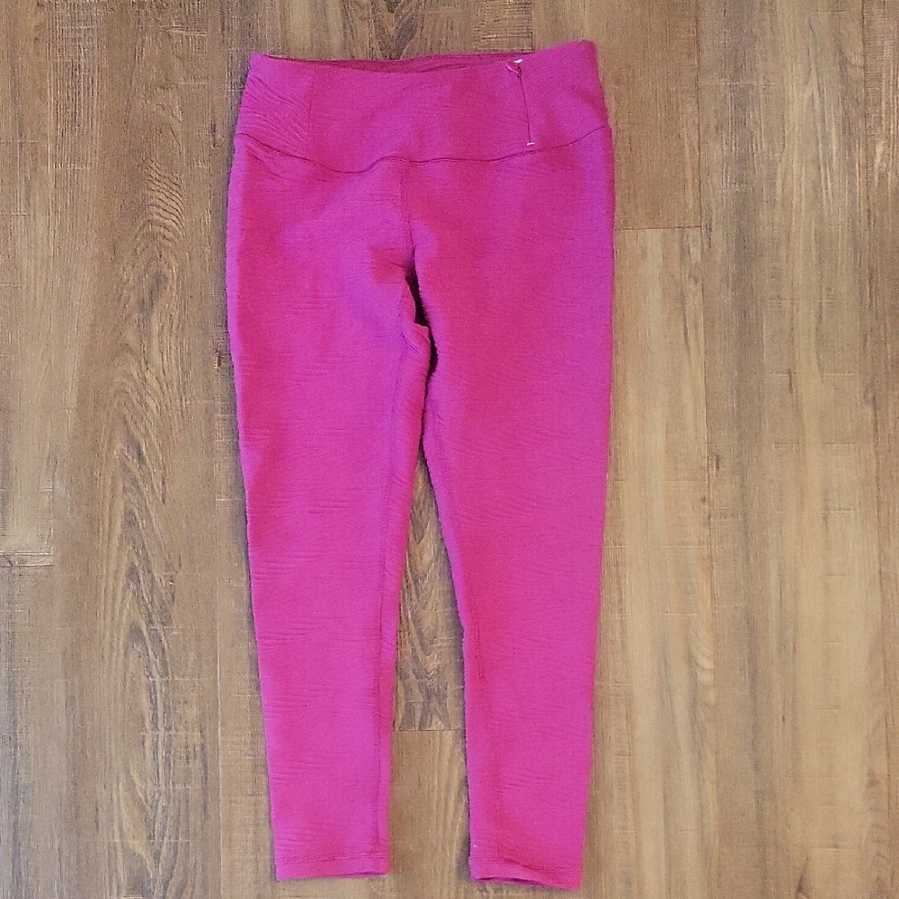 Calia By Carrie Underwood Pink Leggings With Textured Pattern. Women Size Small